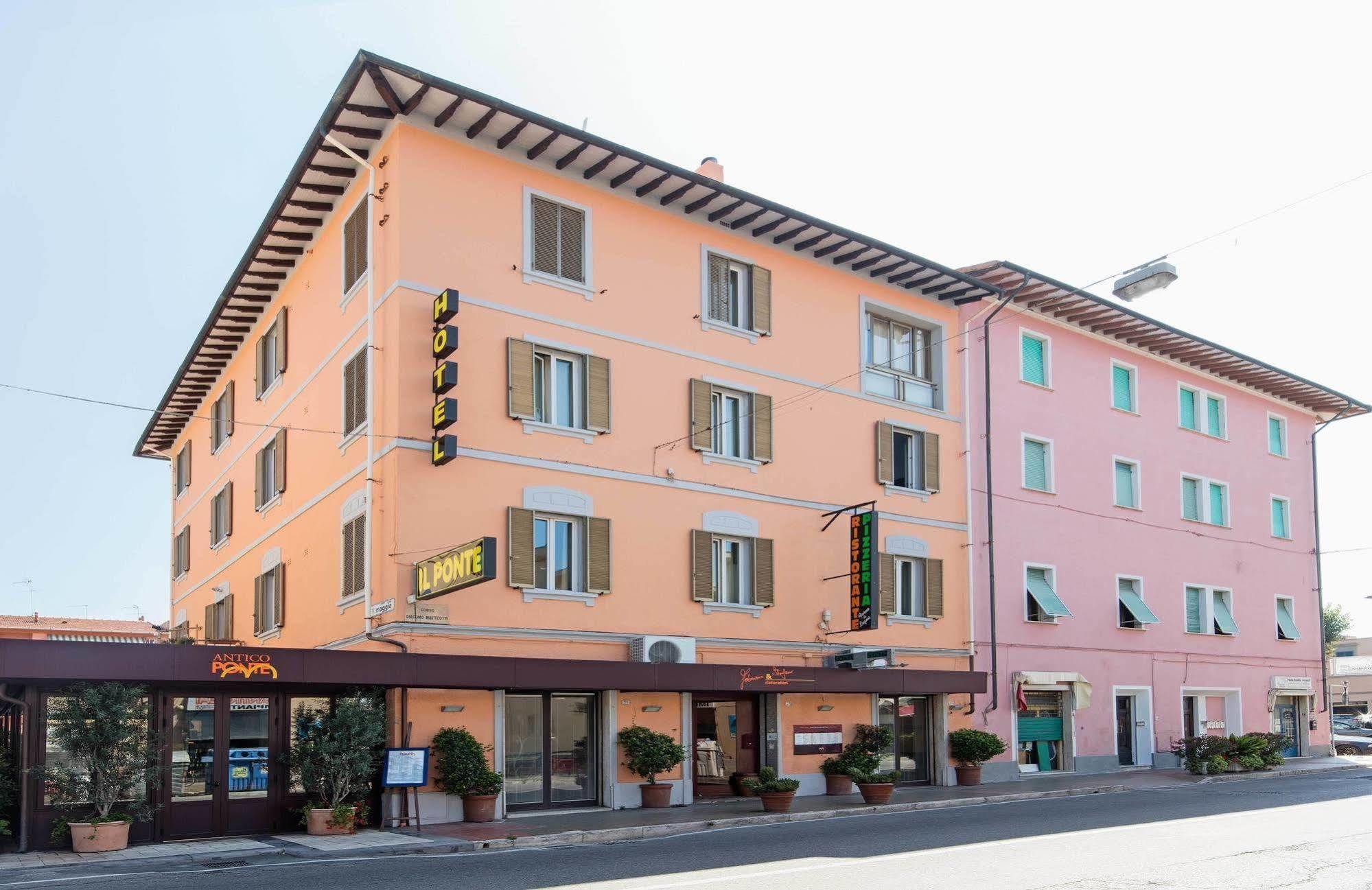 Hotel Il Ponte Чечина Экстерьер фото